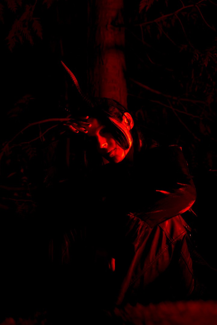 Reliquary V, posing for a photo taken by Sinner Vision