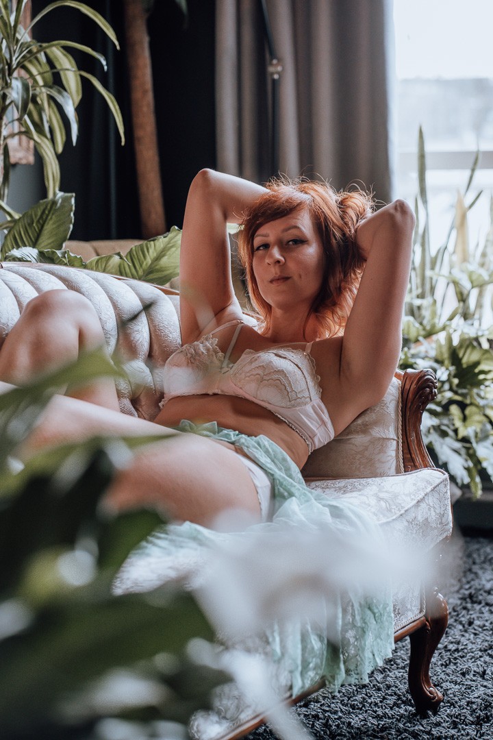 Carissa Mo, posing for a photo taken by Sinner Vision