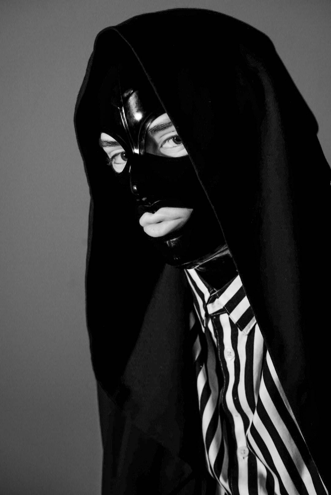 Sinner Vision, posing for a photo taken by Sinner Vision